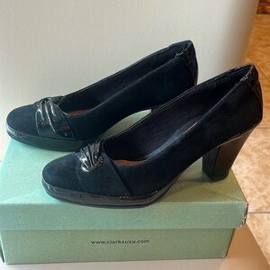 Clarks high heels size 6.5 M